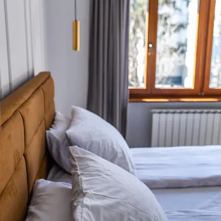 E&a Ajla I Amir * Tuzla